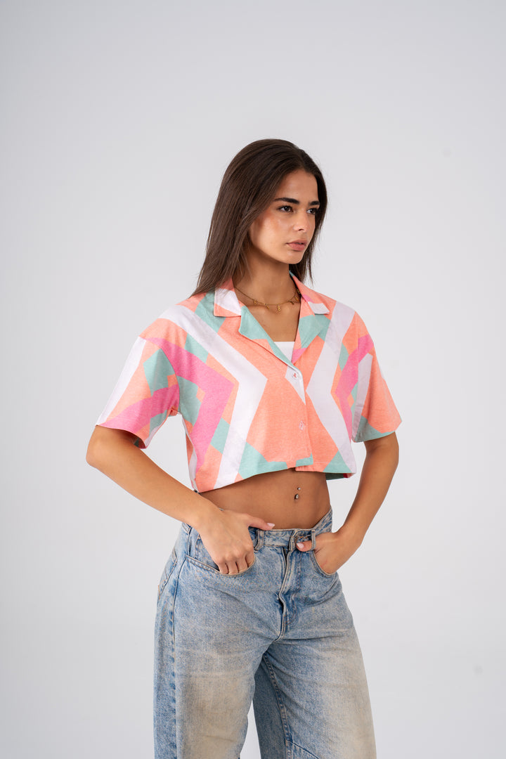 Cropped shirt in Pink Lemonade