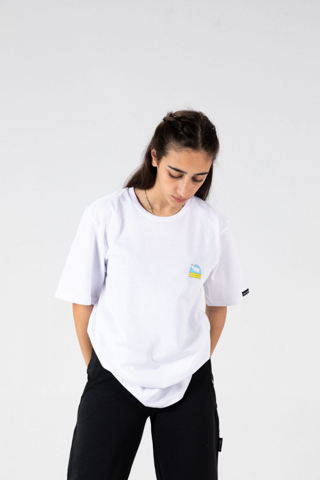 Oversized white t-shirt